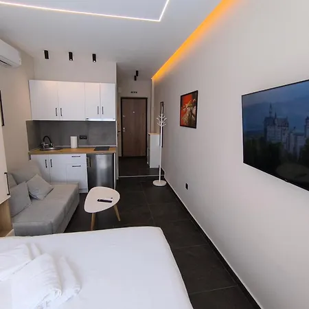 Daire Ladadika Apex Suits Selanik